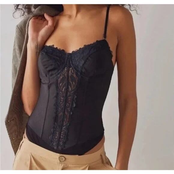 Free People NWOT Good Luck Charm Bodysuit in Noir Size X-Small‎ - Picture 1 of 5